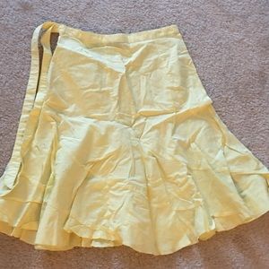 Yellow skirt - knee length. New